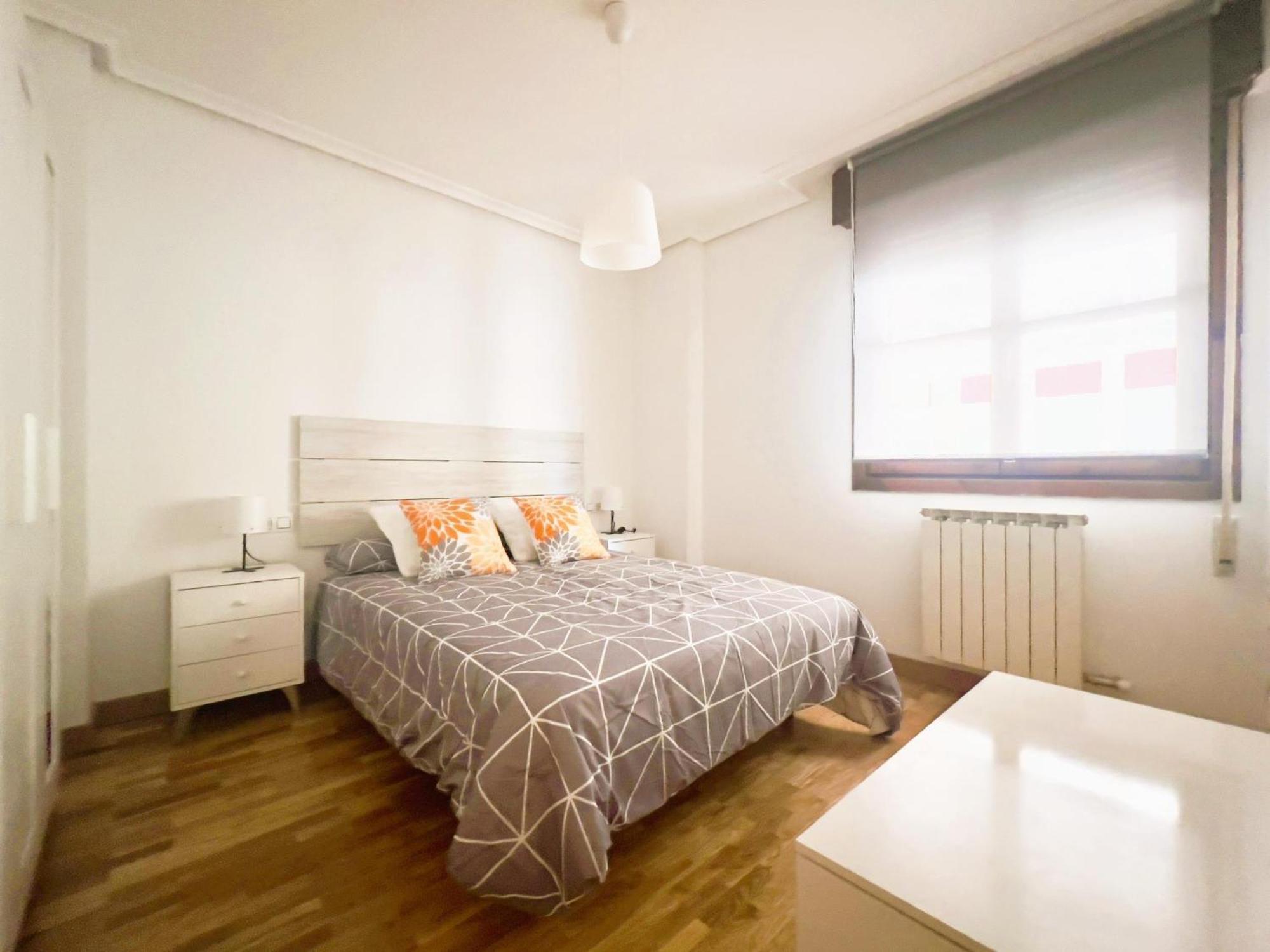 Apartment Housing Ramiro Iii Leon